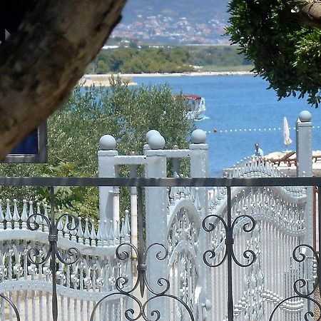 Apartments Bresan Трогир Екстериор снимка