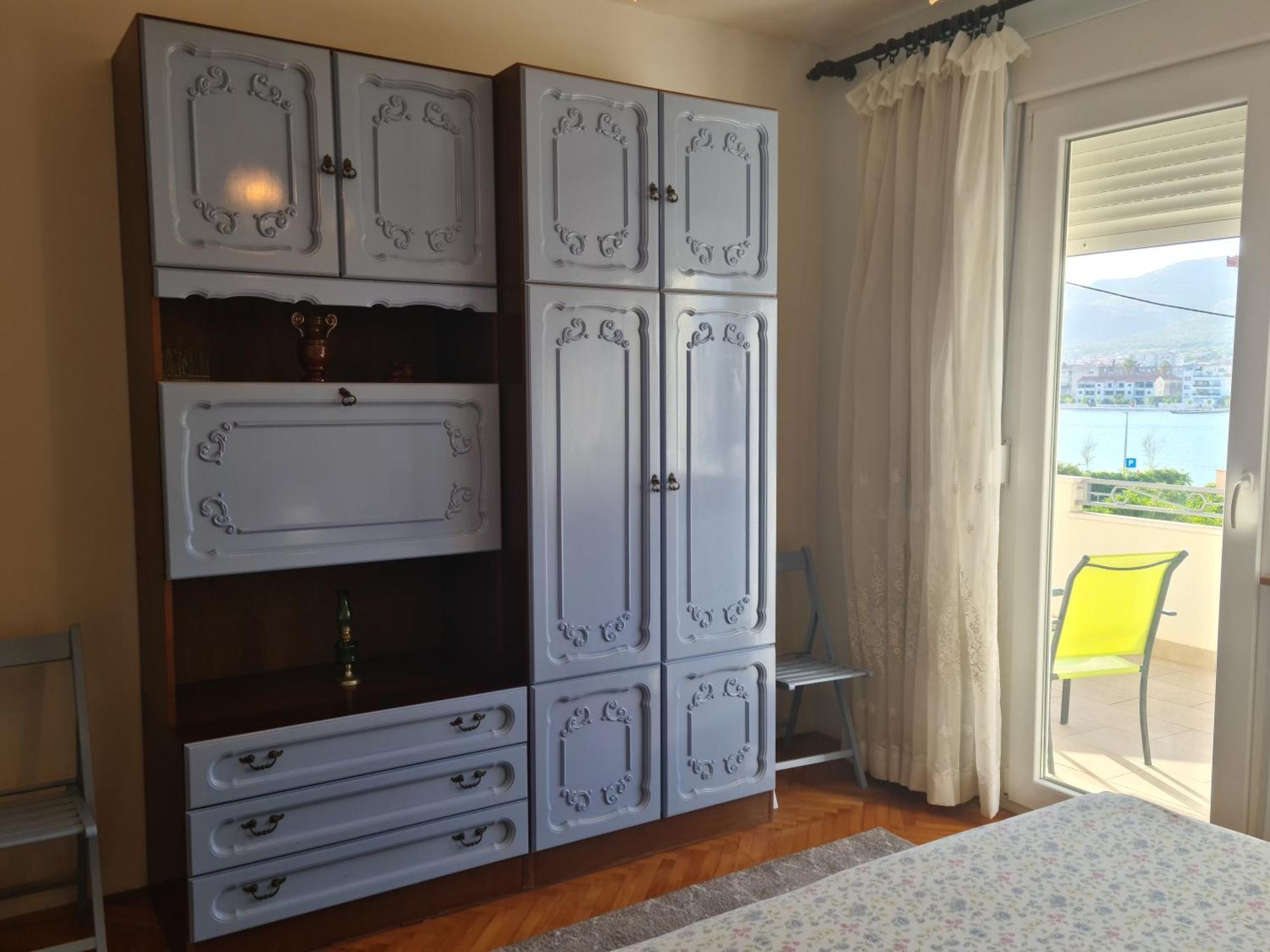 Apartments Bresan Трогир Стая снимка