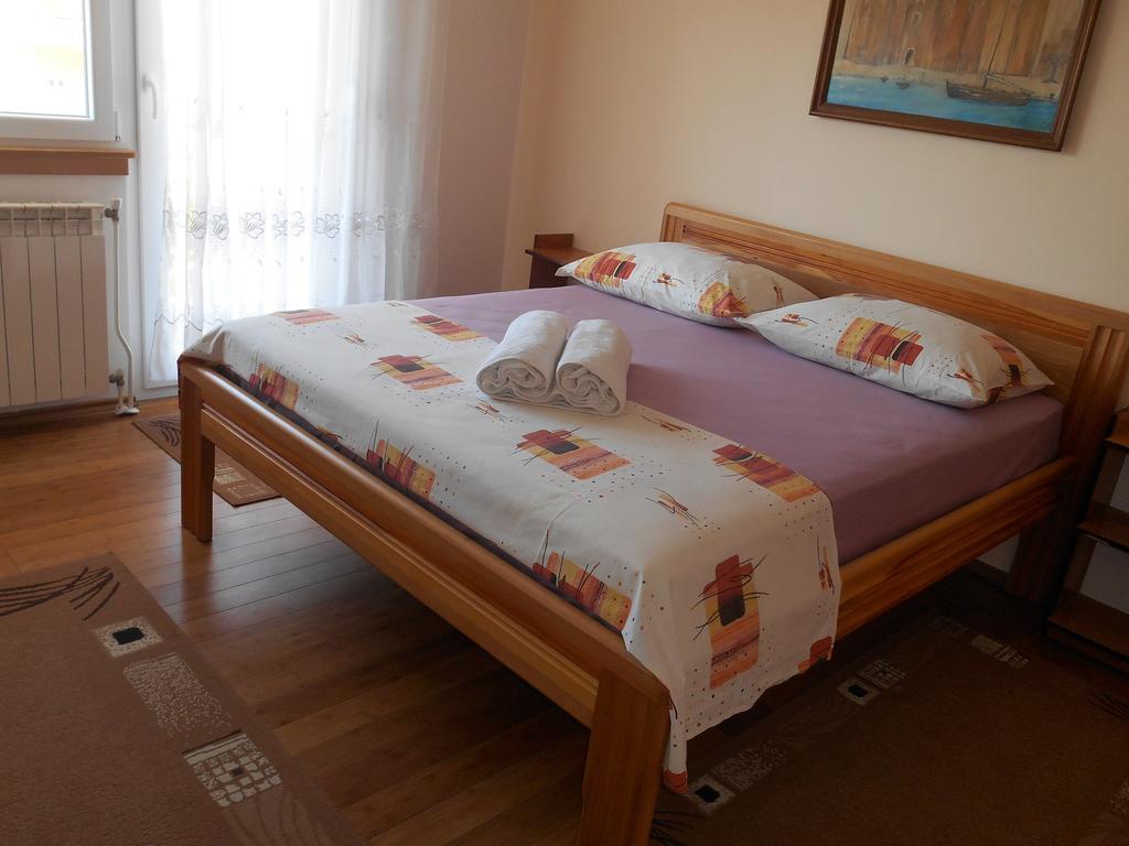 Apartments Bresan Трогир Стая снимка